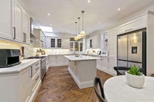 Kitchen- click for photo gallery